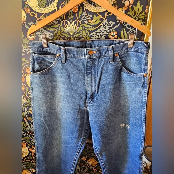 VINTAGE Wrangler 90's Distressed Jeans - Picture 6 of 8